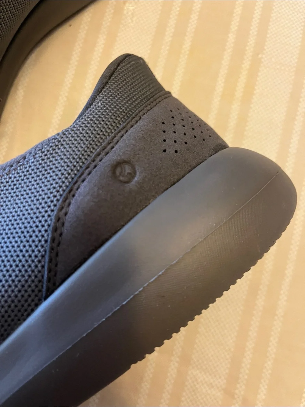 Kizik Men's Charcoal Slip-On Knit Sneaker with Laces size 13W